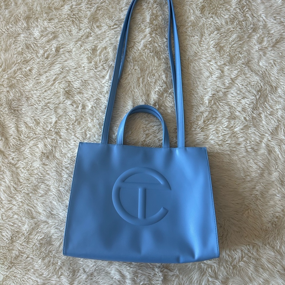 Medium Telfar Bag - Picture 2 of 8